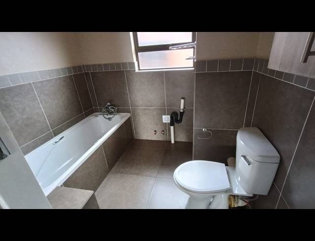 2 BEDROOM APARTMENT TO LET IN BLANCHEVILLE